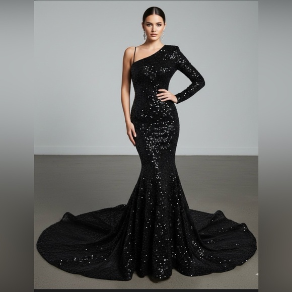 Faeriesty Dresses & Skirts - NWOT‎ Glamorous One-Shoulder Black Sequin Dress